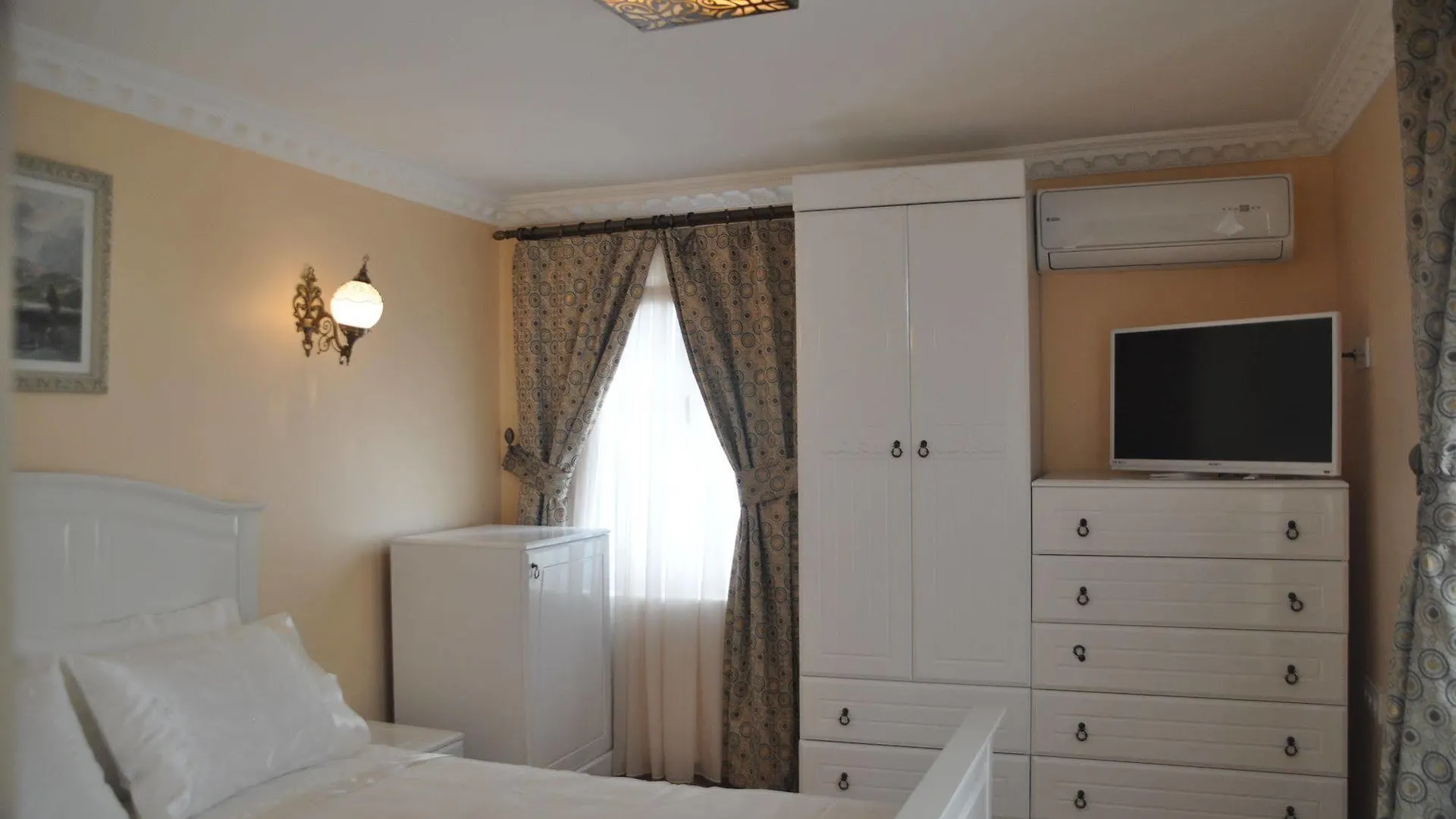 Corner Suites Taksim Istanbul Aparthotel